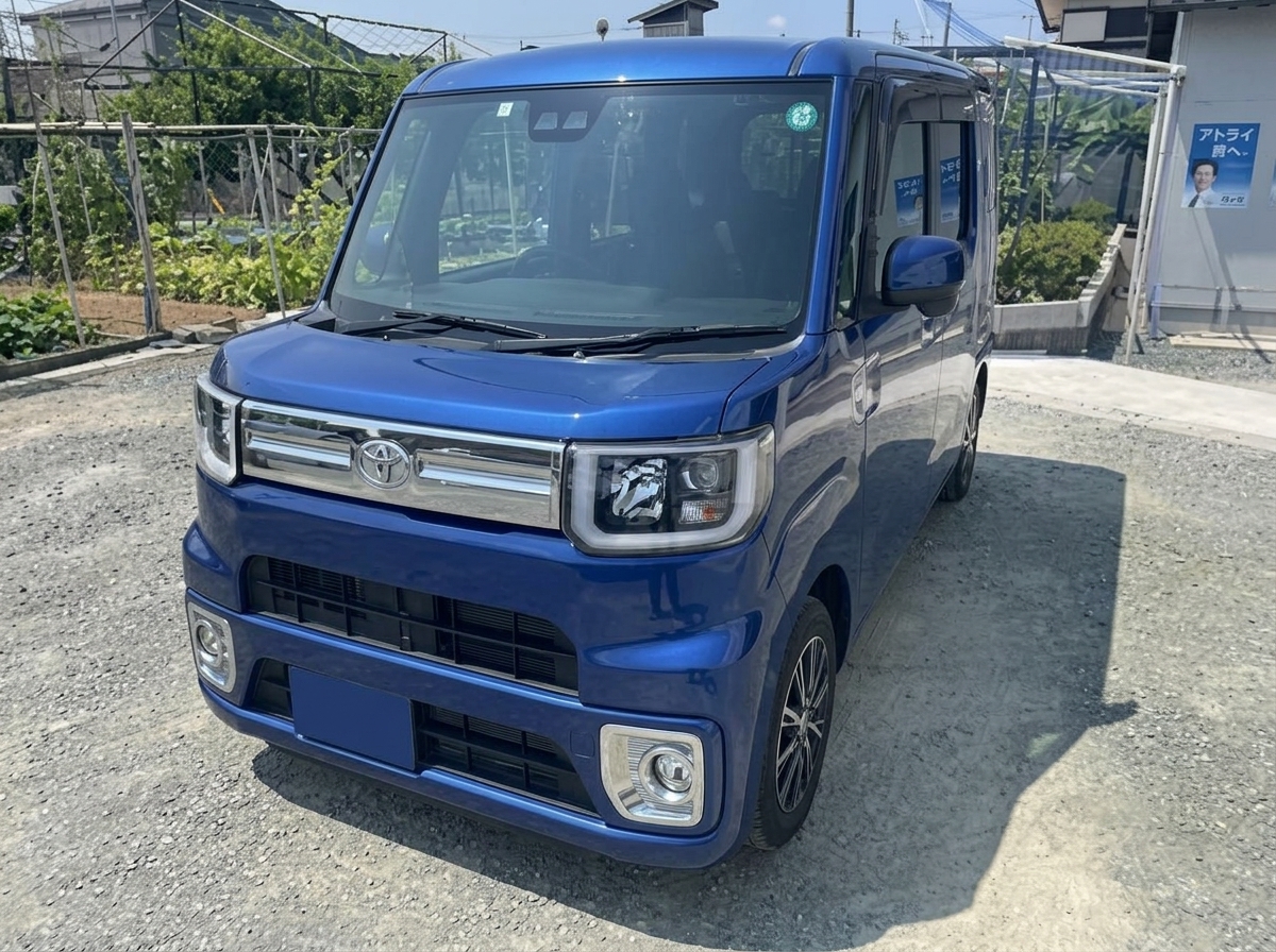 2019 Toyota  Pixis Mega G Turbo – 660cc Turbocharged | Dual Electric Sliding Doors | Only 22k km | Blue Metallic Versatility