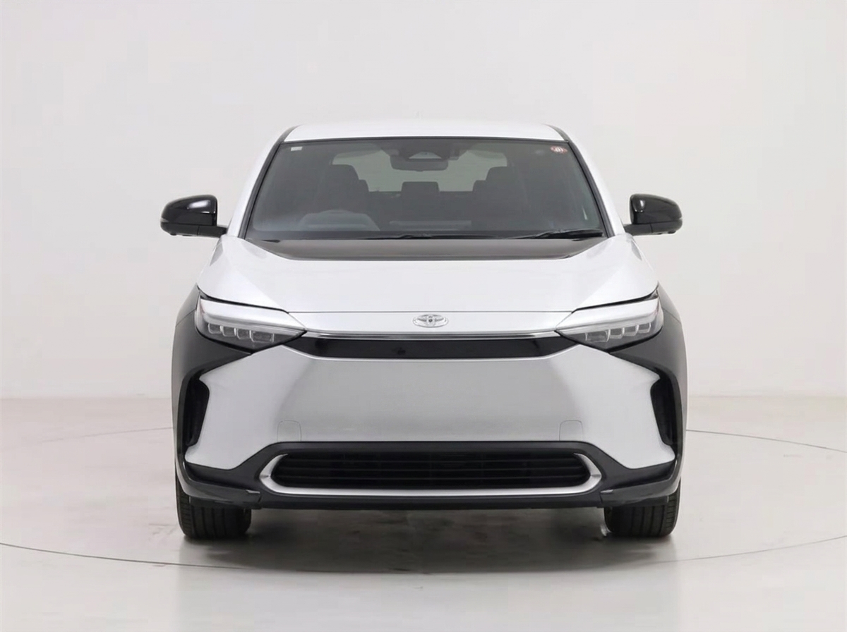 2025 Toyota bZ4X EV SUV – 100% Electric | Only 1,600km | White Metallic Future-Ready Luxury