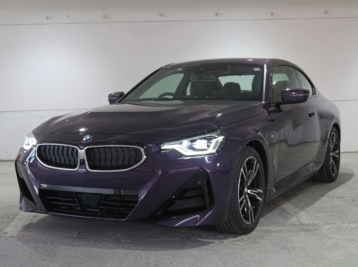 2023 BMW  2 Series Coupe 220i – 2.0L TwinPower Turbo | Only 17k km | Grade 5 Interior | Thundernight Purple Metallic
