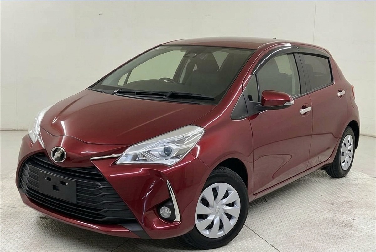 2019 Toyota  Vitz F Package – 1.0L Ultra Fuel-Saver | Only 31k km | One Owner & Full Service History | No Repair History | Deep Wine Dark Red Metallic Premium Hatchback